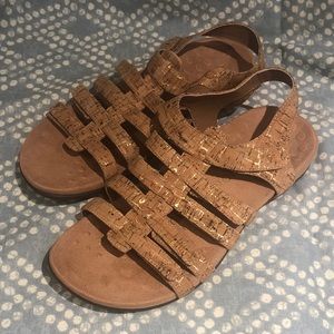 NIB Vionic sandals
